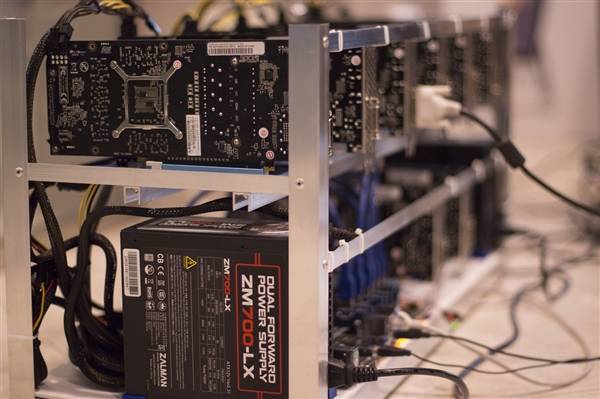 High-performance mining rig configured for Bitcoin and Ethereum mining